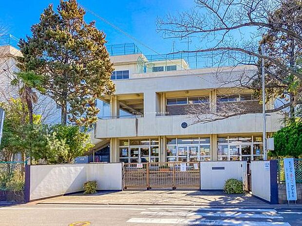 市川市立二俣小学校（約750m）