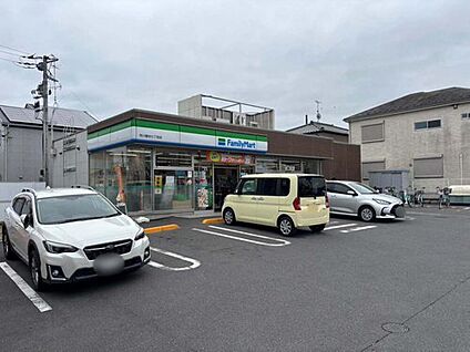 ファミリーマート市川曽谷七丁目店 86ｍ(徒歩2分)