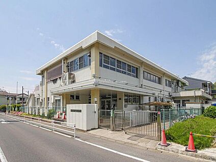 松戸市立小金北保育所 590m(徒歩8分/自転車では3分)