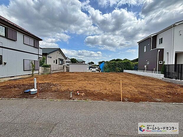 【現地外観写真】休日にご家族揃ってご見学はいかがでしょうか♪実際の現地を見てみると図面などではわからない、新たな発見もありますのでまずはお気軽にお問い合わせください♪