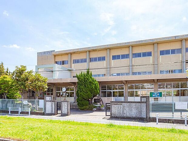 松戸市立小金北小学校（約400m）
