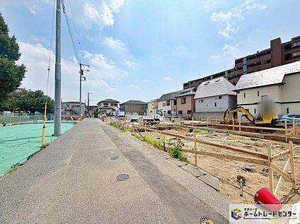 前面道路含む現地写真