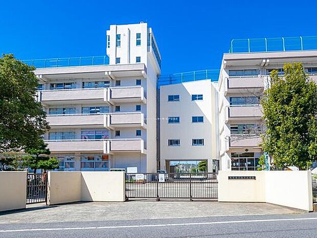 市川市立北方小学校(約450m)