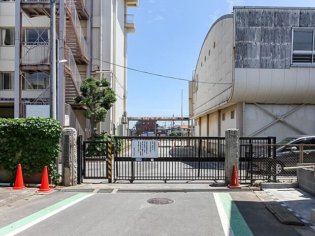 松戸市立寒風台小学校(約700m)
