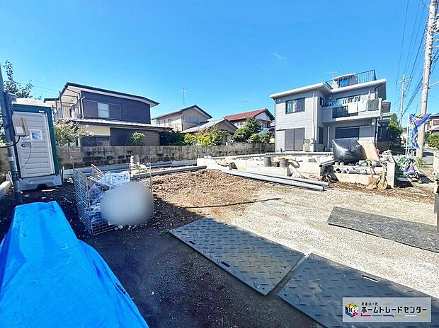 【現地写真】南からの陽光たっぷり降りそそぐ明るいお住まいです。どのお部屋も、採光良好な風通しの良い快適な空間となっております。