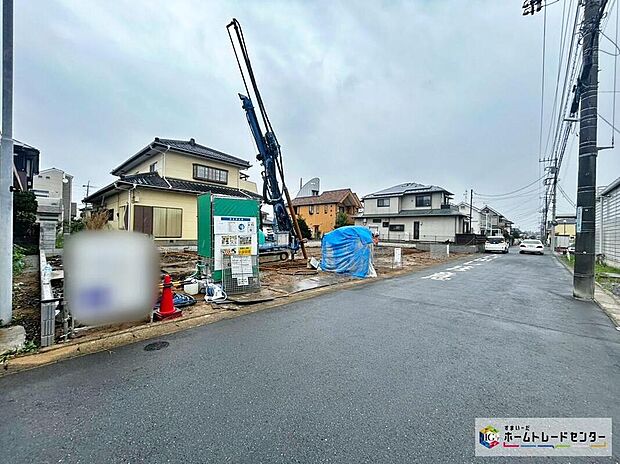 【前面道路含む現地写真】交通量が少ない住宅街なので雨の日でも車の走行音も気になりません。
住環境良好な人気の低層住居専用地域に立地しております。守られた環境は、お子様との暮らしにもおすすめです。