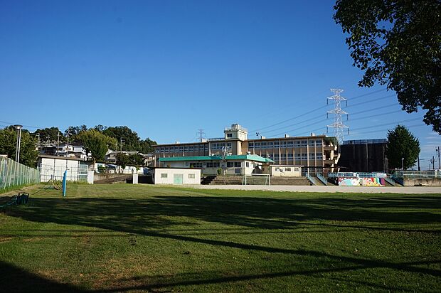 枚方市立樟葉南小学校