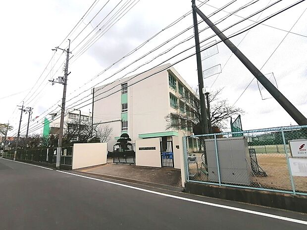 枚方市立楠葉西中学校