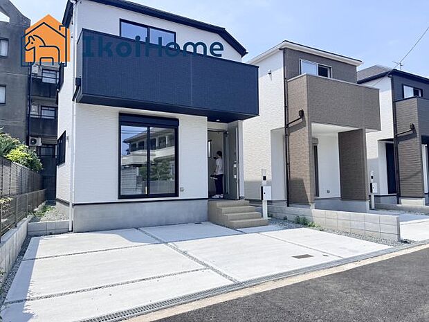 【ホームページに現地動画掲載中】●年中無休:当日予約可●間口広々、2台駐車可能+バイクも2台駐車可能