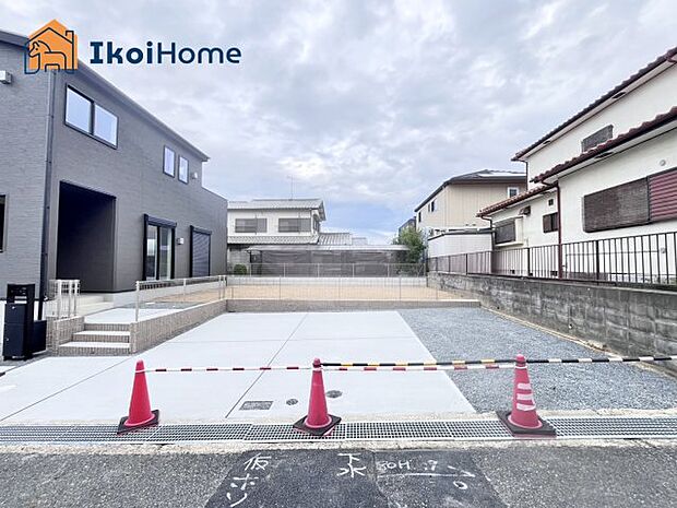 【外観】【ホームページに現地動画掲載中】●年中無休:当日予約可●お車は4台駐車可能です。来客時に安心です!