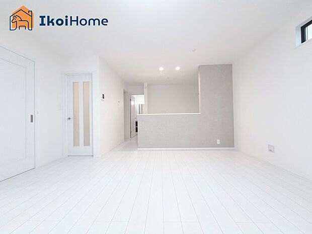 【居間・リビング】【ホームページに現地動画掲載中】●年中無休:当日予約可●LDK16.75帖になります。2面採光!