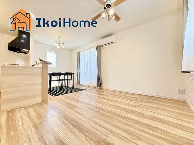 【居間・リビング】【ホームページに現地動画掲載中】●年中無休：当日予約可●家具・家電は住宅ローンに組込み可能！