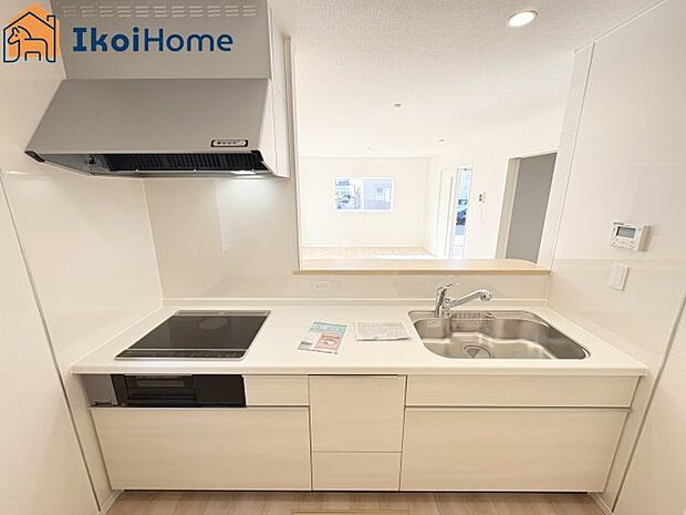 【コンロ】ガスコンロは高火力での調理も可能で、調理器具を選ばなくてもいいので便利です。