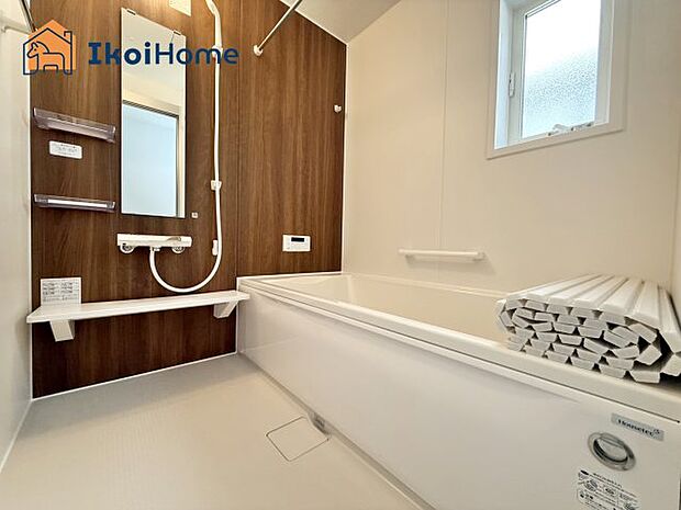 【風呂】【ホームページに現地動画掲載中】●年中無休：当日予約可●小窓ございますので通気・換気良好です。