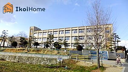 岩岡小学校 徒歩1199m