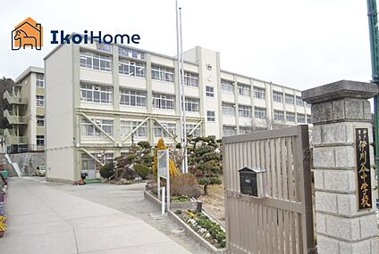 伊川谷中学校 徒歩2951m