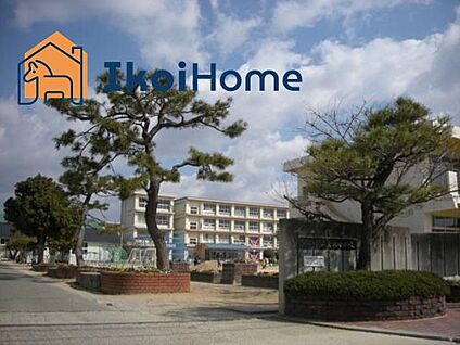 二見北小学校 徒歩804m
