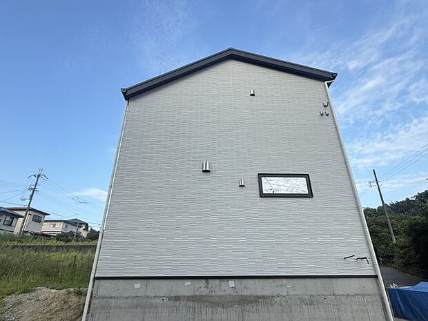 【外観】【ホームページに現地動画掲載中】●年中無休：当日予約可●前面道路は幅員約6ｍ、交通量少なく安心です！