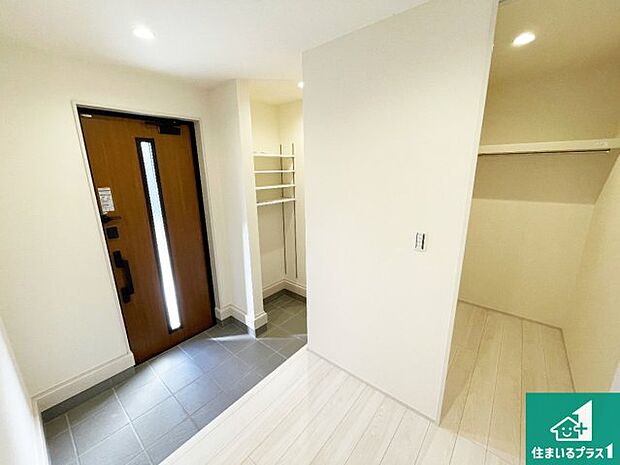 【風呂】ゆったりと足を伸ばせる浴室は一日の疲れを癒してくれる大切な空間です♪