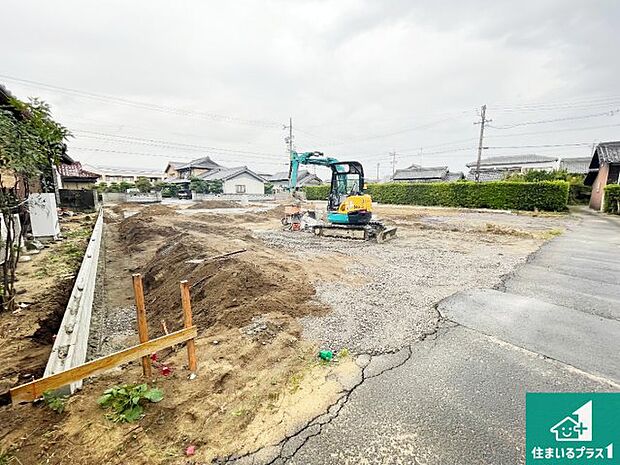【外観】現在建築中!落ち着いた街並みで新生活を始めることが出来そう!周辺の物件も併せてご紹介させて頂きます!