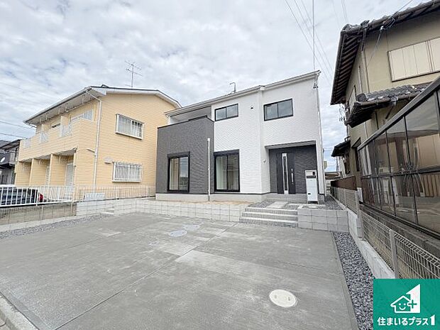 【外観】安心の10年保証!外観を美しく保ち、雨水で汚れを落とします!気になることがありましたら、お気軽にお問い合わせください!