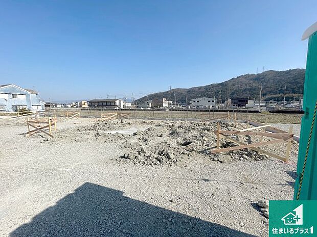 【外観】現在建築中！落ち着いた街並みで新生活を始めることが出来そう！周辺の物件も併せてご紹介させて頂きます！