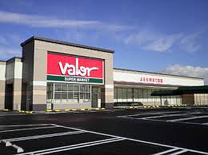 バロー 栗東苅原店 徒歩561m
