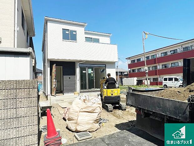 【外観】現在建築中！落ち着いた街並みで新生活を始めることが出来そう！周辺の物件も併せてご紹介させて頂きます！