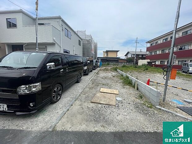 【外観】周辺は落ち着いた街並みの住宅地!子育てがしやすい住環境です!まだ未完成ですが、現地でしかわからない事もございます。是非一度ご覧ください。