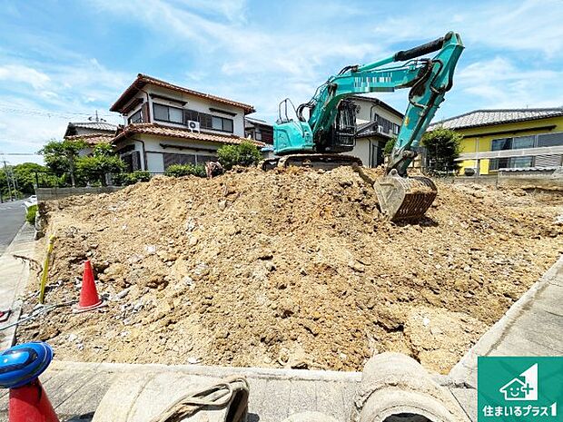 【外観】現在建築中!落ち着いた街並みで新生活を始めることが出来そう!周辺の物件も併せてご紹介させて頂きます!