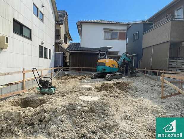 【外観】現在建築中！落ち着いた街並みで新生活を始めることが出来そう！周辺の物件も併せてご紹介させて頂きます！