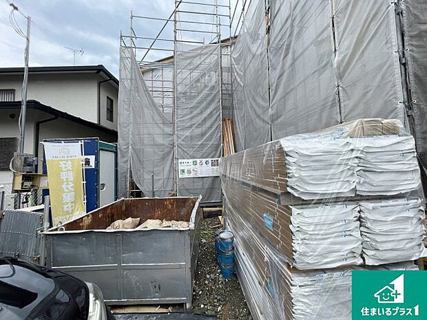 【外観】周辺は落ち着いた街並みの住宅地!子育てがしやすい住環境です!まだ未完成ですが、現地でしかわからない事もございます。是非一度ご覧ください。