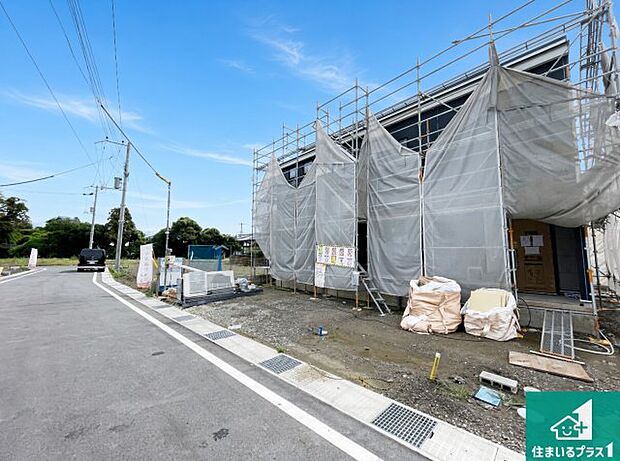 【外観】現在建築中!落ち着いた街並みで新生活を始めることが出来そう!周辺の物件も併せてご紹介させて頂きます!