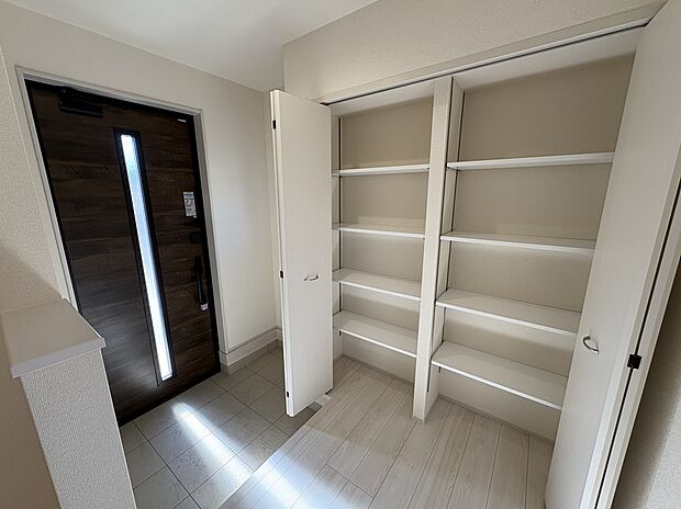 【玄関】同メーカー施工例