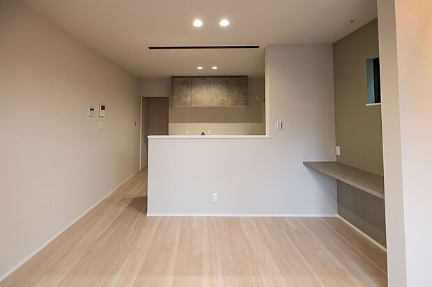 【LDK室内画像】明るいお部屋です是非一度ご来場にてご覧ください