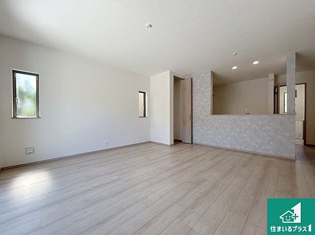 子供を見守りながらお料理が出来るため家族のコミュニケーションか増えます♪スペースが広く確保されている為お子様が大きくなったときは一緒に料理を楽しめます♪