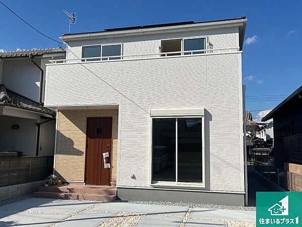 安心の10年保証！外観を美しく保ち、雨水で汚れを落とします！気になることがありましたら、お気軽にお問い合わせください！