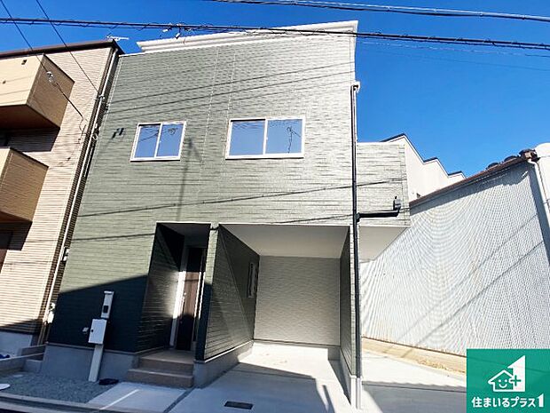 【外観】安心の10年保証！外観を美しく保ち、雨水で汚れを落とします！気になることがありましたら、お気軽にお問い合わせください！