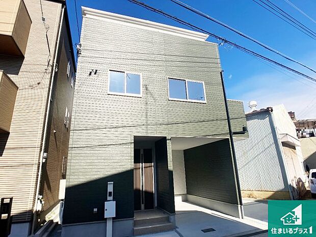 【外観】安心の10年保証！外観を美しく保ち、雨水で汚れを落とします！気になることがありましたら、お気軽にお問い合わせください！