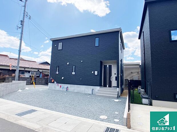 【外観】安心の10年保証!外観を美しく保ち、雨水で汚れを落とします!気になることがありましたら、お気軽にお問い合わせください!