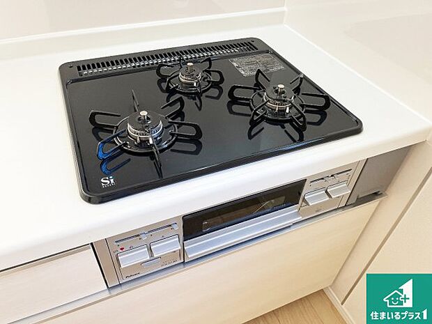 【コンロ】ダブル高火力Siセンサー付きコンロ!3口あるので、まとめて料理をする時も大活躍!