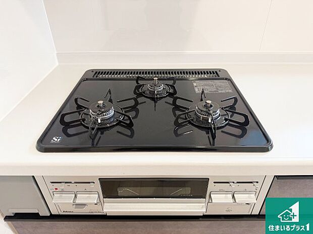 【コンロ】ダブル高火力Siセンサー付きコンロ!3口あるので、まとめて料理をする時も大活躍!