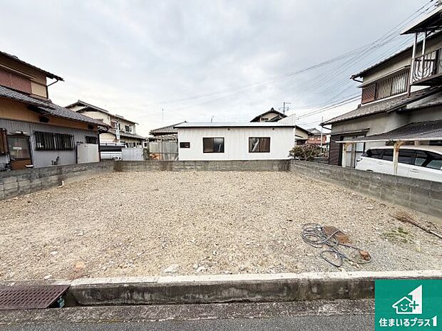 【外観】周辺は落ち着いた街並みの住宅地！子育てがしやすい住環境です！まだ未完成ですが、現地でしかわからない事もございます。是非一度ご覧ください。