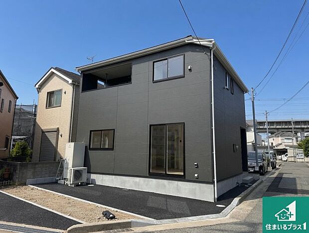 【外観】安心の10年保証！外観を美しく保ち、雨水で汚れを落とします！気になることがありましたら、お気軽にお問い合わせください！