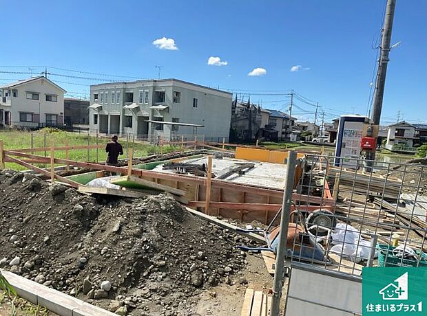 【外観】周辺は落ち着いた街並みの住宅地！子育てがしやすい住環境です！まだ未完成ですが、現地でしかわからない事もございます。是非一度ご覧ください。