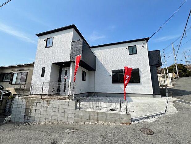 【外観】安心の10年保証!外観を美しく保ち、雨水で汚れを落とします!気になることがありましたら、お気軽にお問い合わせください!