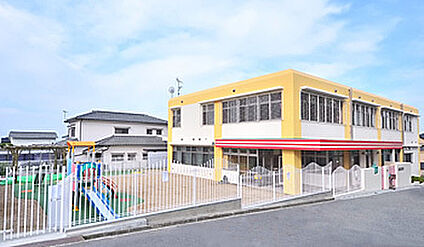 あじさいこども園 徒歩1464m