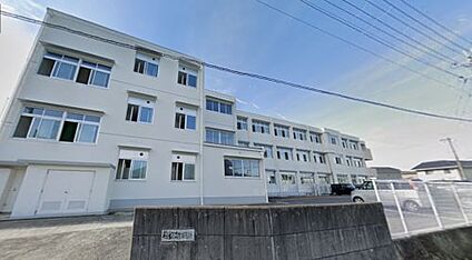 福崎町立福崎小学校 徒歩140m
