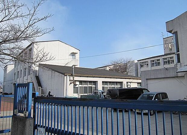 神戸市立出合小学校