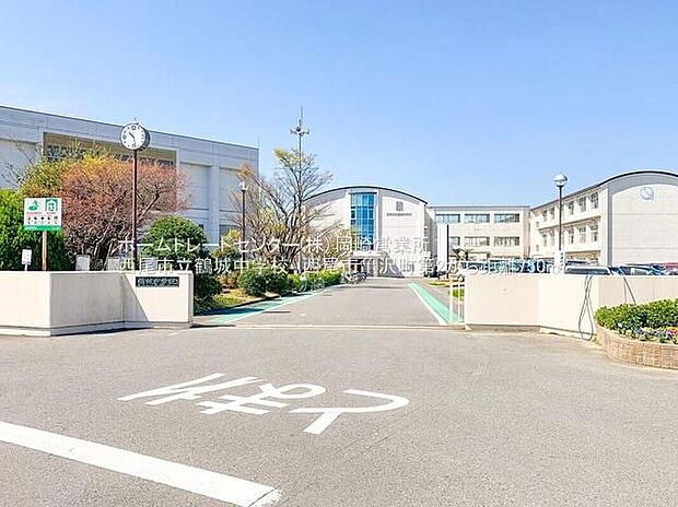 西尾市立鶴城中学校（約750m）